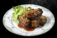 国産豚バラ肉の角煮で黒酢スブタ