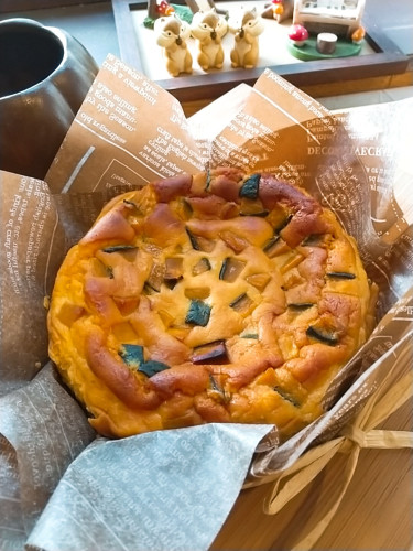 濃厚かぼちゃのチーズケーキホール.jpg