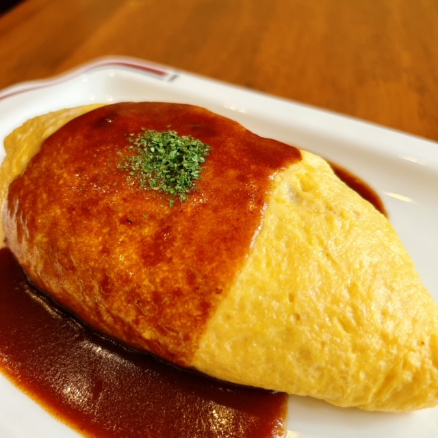 オムライス（カレーソース）