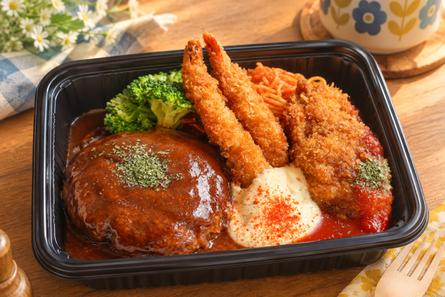 ハンバーグステーキ＆エビフライ＆ガーリックチキンフライ