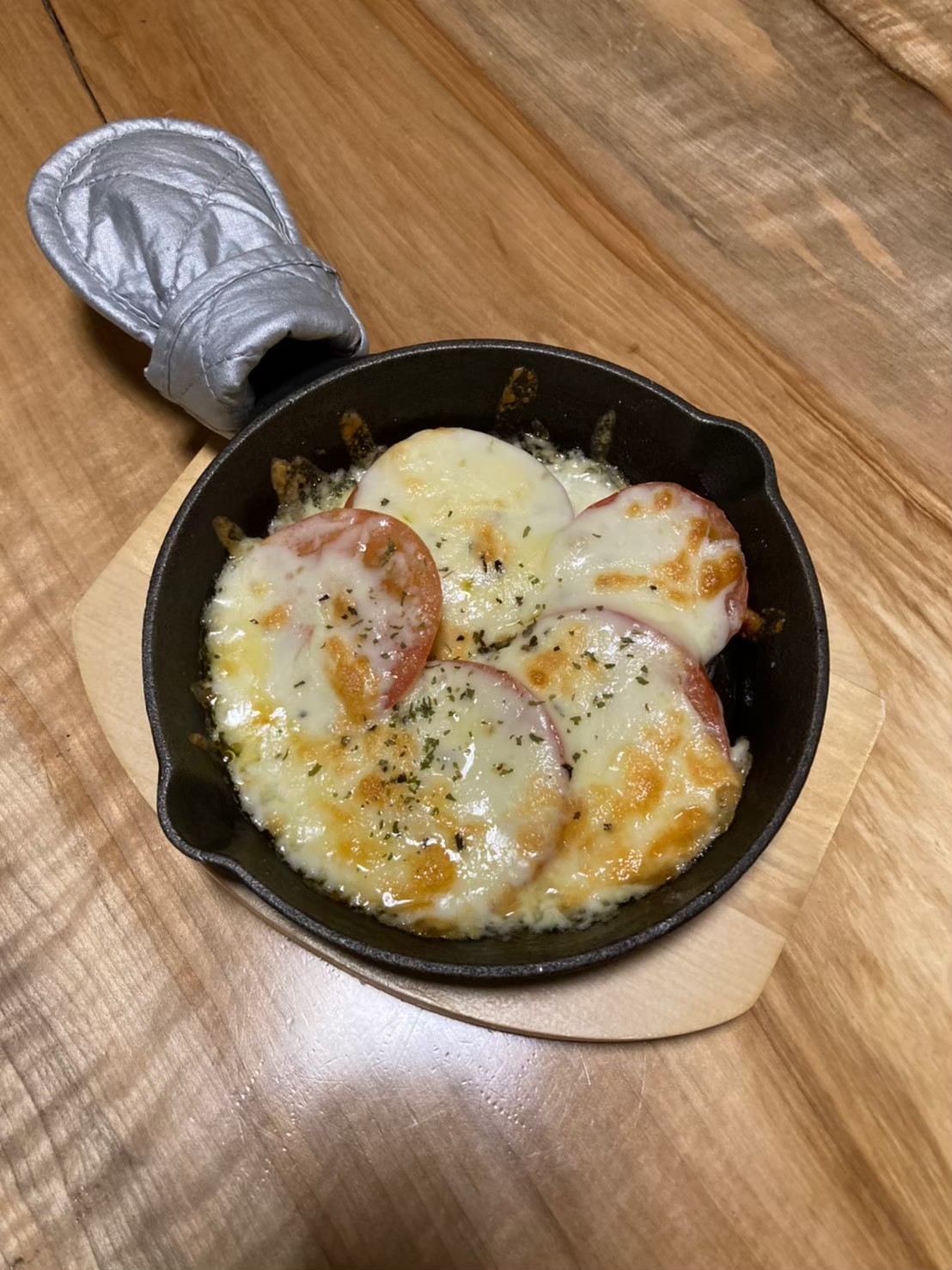 トマトチーズ焼き