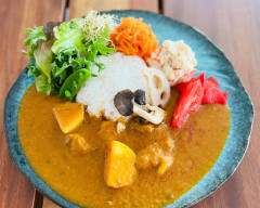 ココナツとチキンのスパイスカレー