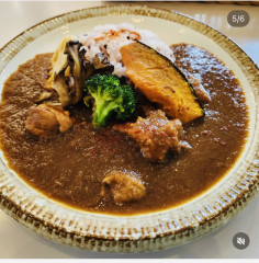 野菜たっぷりチキンカレー（10月～4月くらいまで）