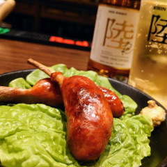 追い燻製　骨付きソーセージ