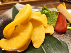 湿った　いぶりがっこ