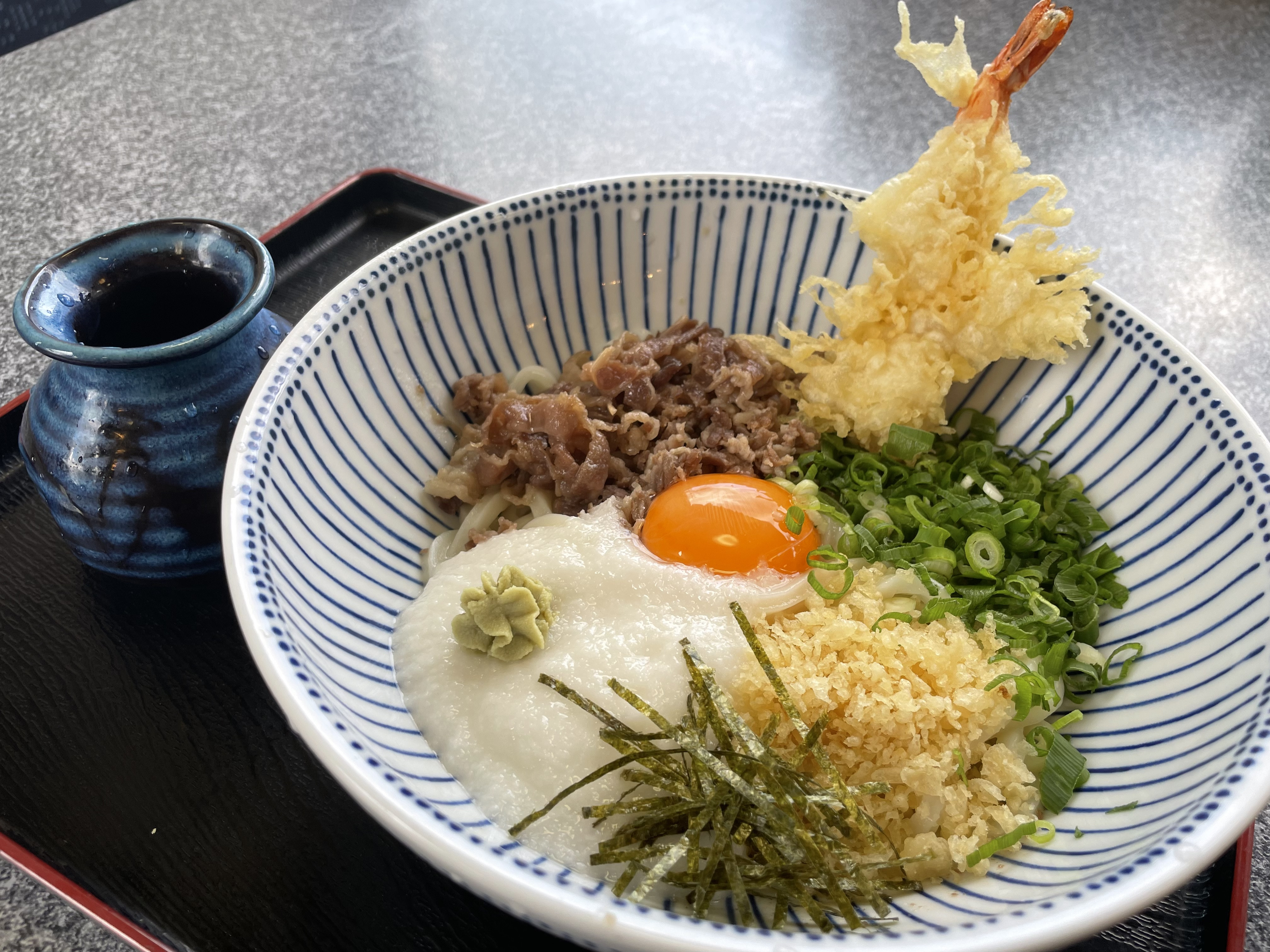 冷やしスタミナぶっかけうどん