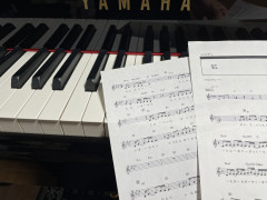 ポピュラーピアノ初級コース
