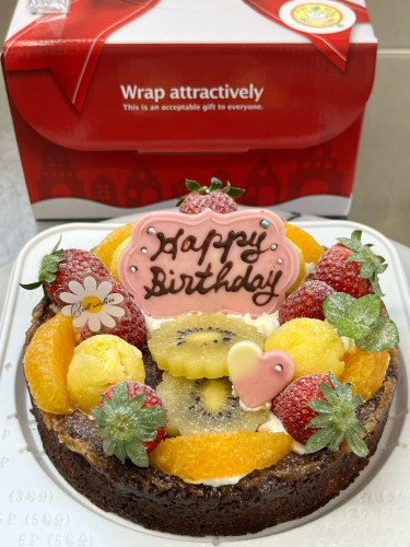【バスクチーズのフルーツバースデーケーキ♪】