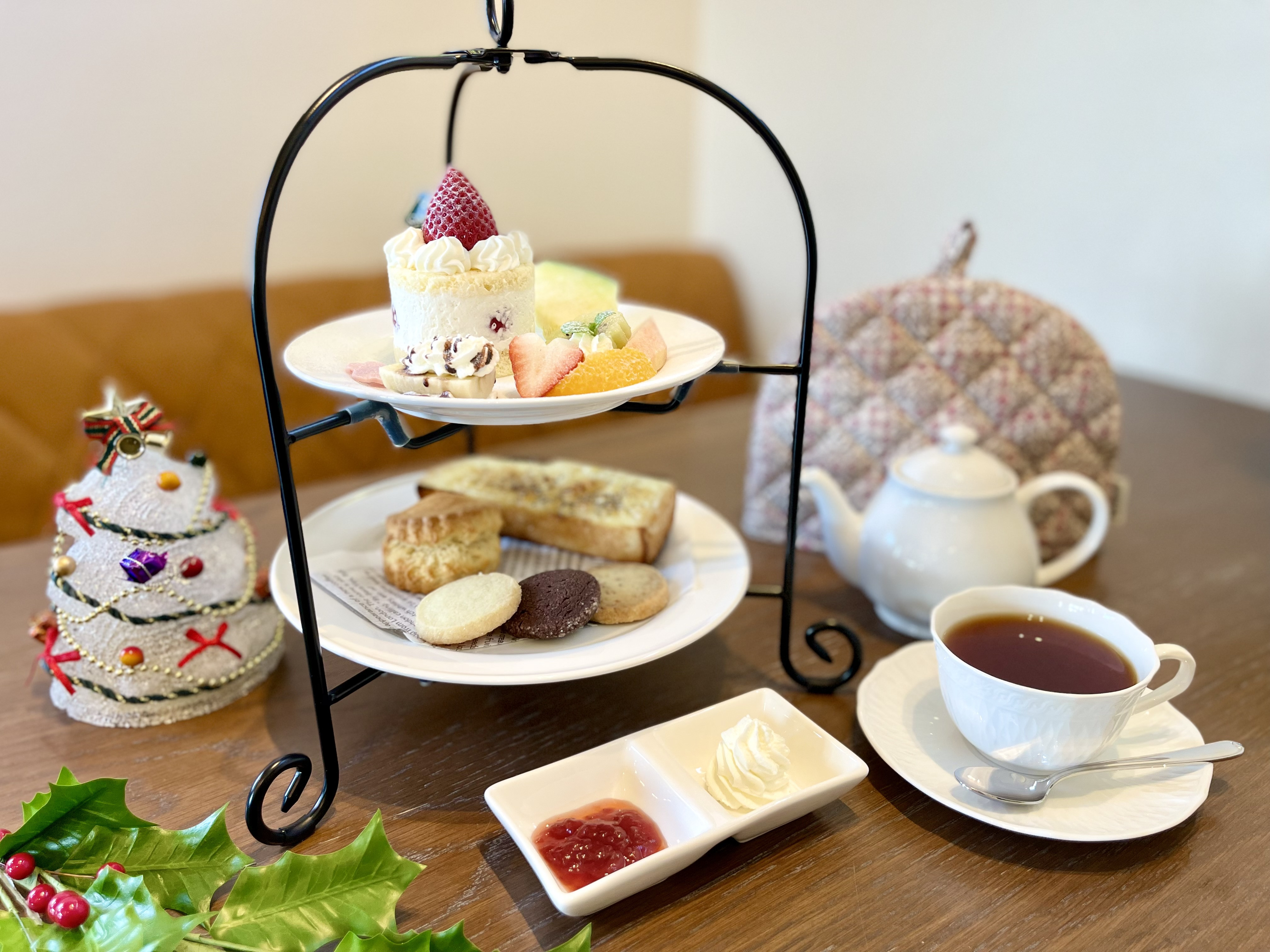 人気のアフタヌーンティーセット♪】 - 手作りケーキ と 紅茶のお店