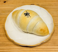 あんバターロール