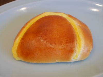 クリームパン