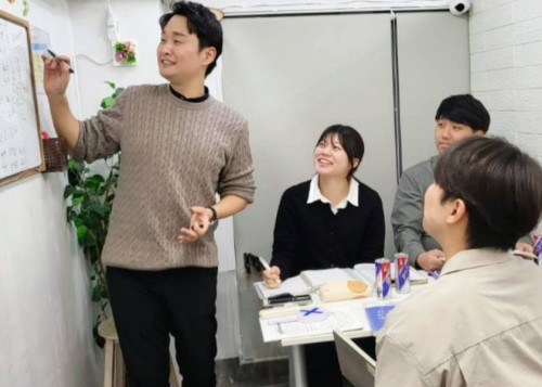 アラ韓国語学院ハングル.jpg
