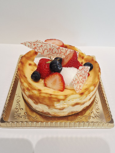焼きチーズケーキのデコレーション