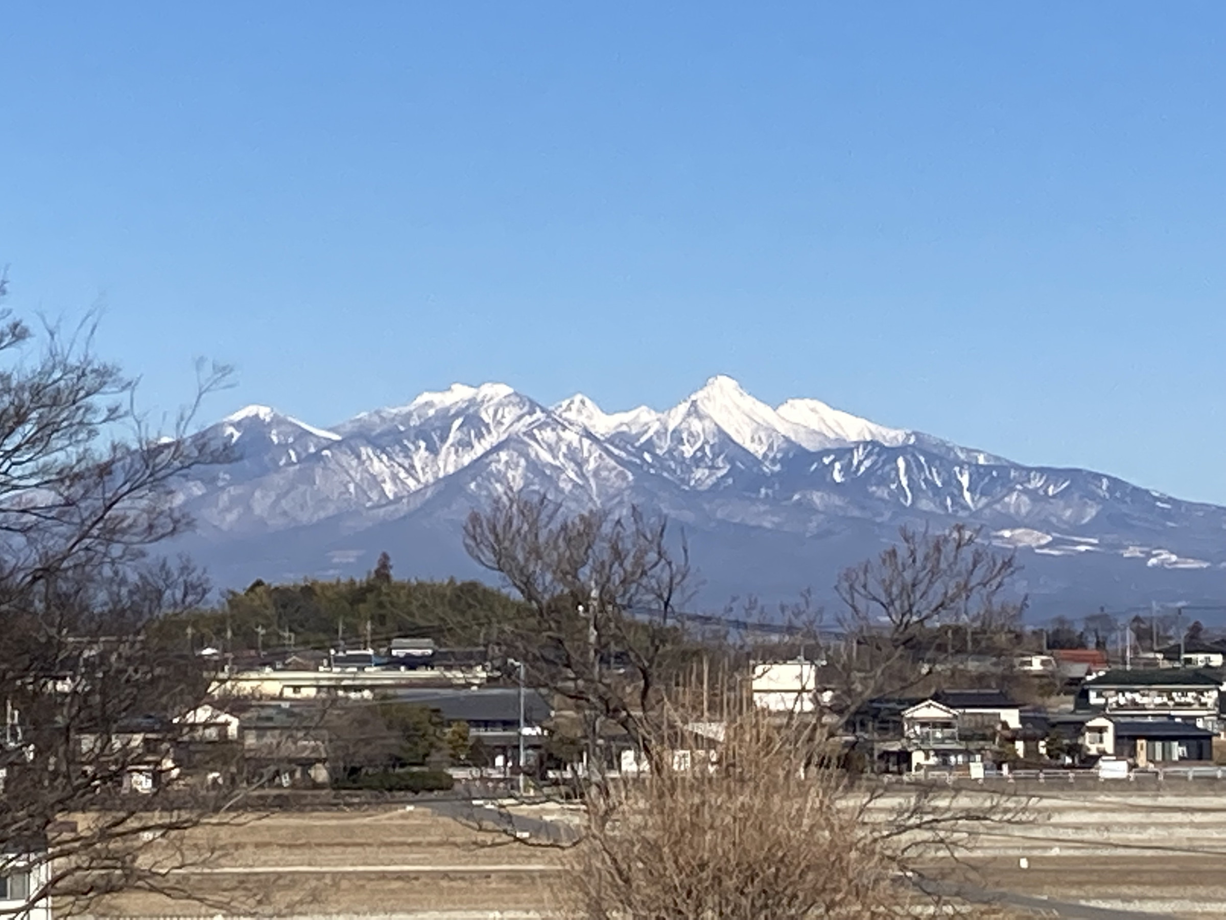 八ヶ岳も　すっか冬景色です