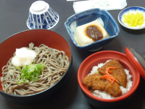 ソースカツ丼おろしそばセット