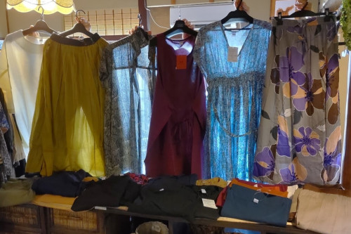 夏物婦人服　再入荷