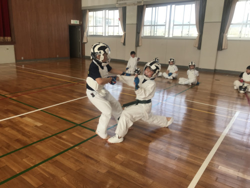 モンキー組手 (2).jpeg