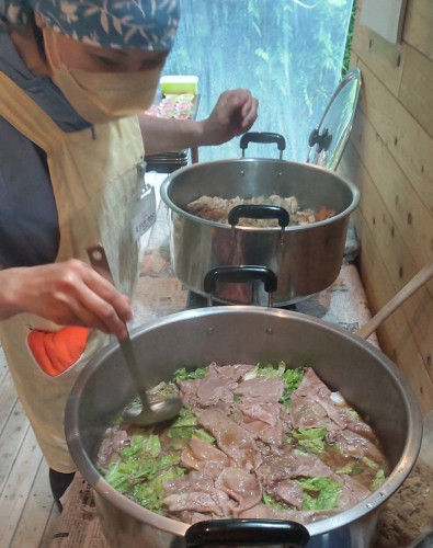 すき焼き鍋_肉入り.jpg