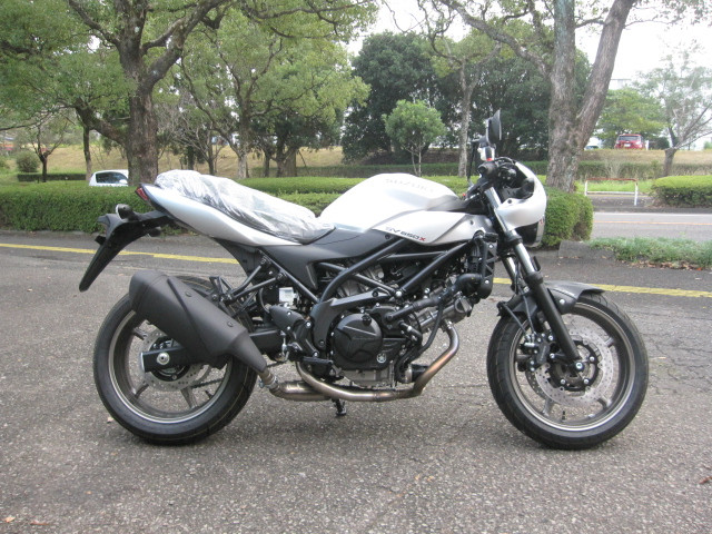 新車  SUZUKI  SV650X  入荷 