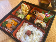 幕の内弁当