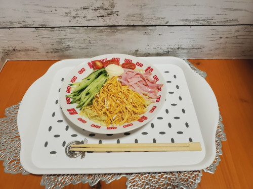 冷やし中華始めました