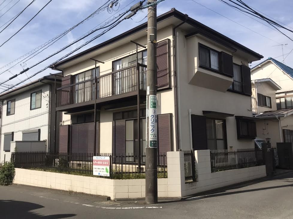角地につき日当たり良好！！