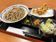 げそ天ざるそば（中華・うどんもあります）