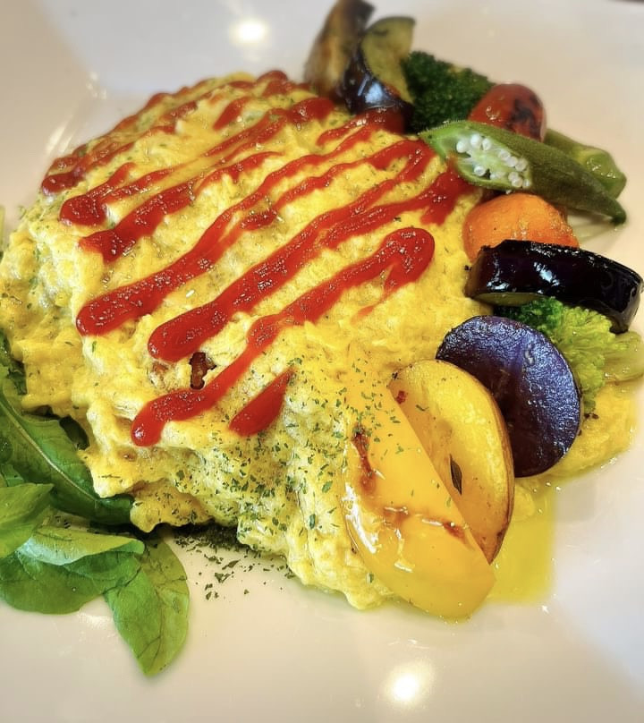 リピート率No. 1の《ふわとろオムライス焼き野菜付き）特許出願中の技術を使用しております。