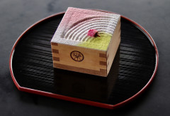 枡ます　梅　（年間を通して召し上がっていただけます）