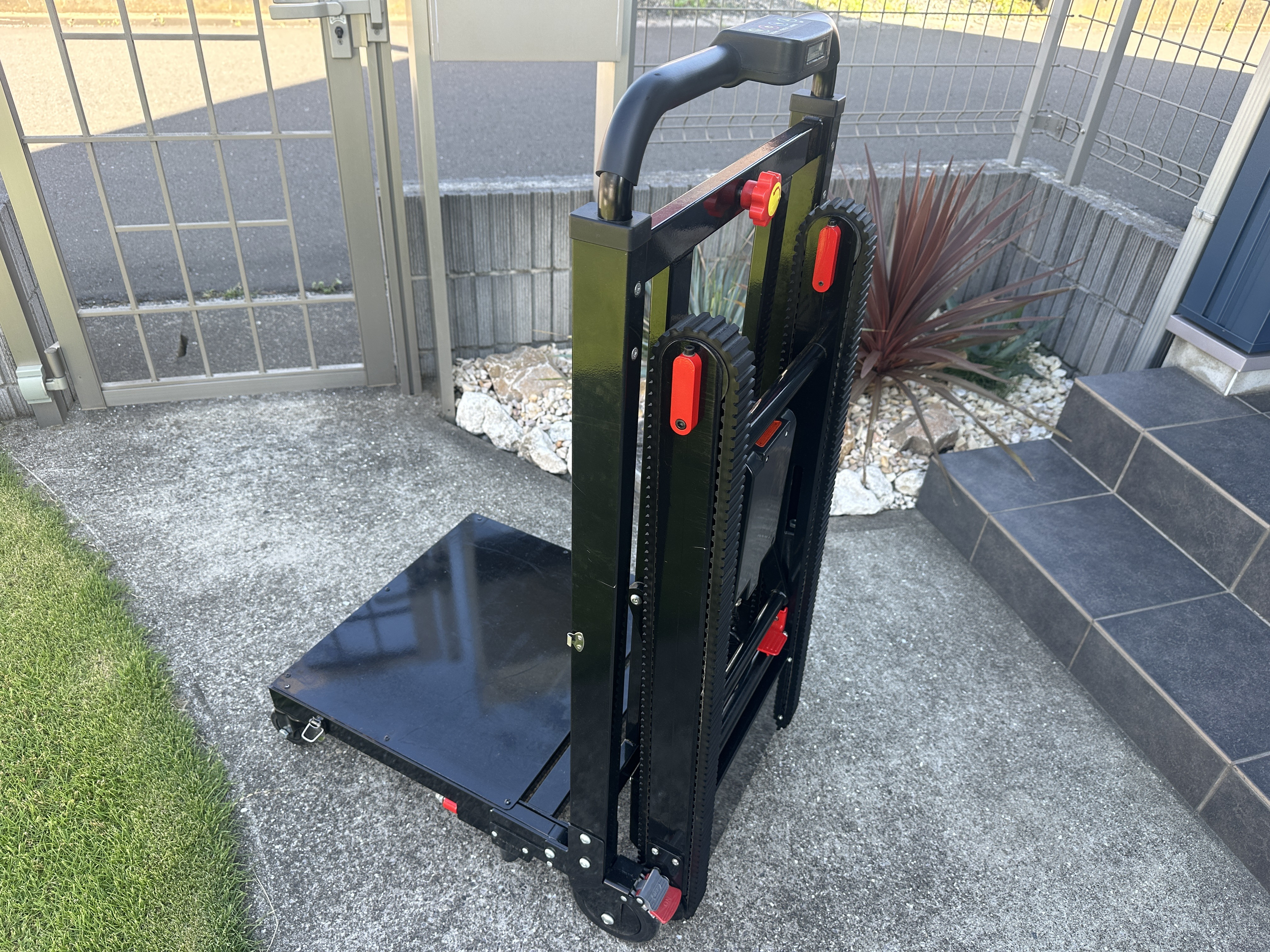 新商品のご案内です。サンコー　電動台車　ELEFLDSBK