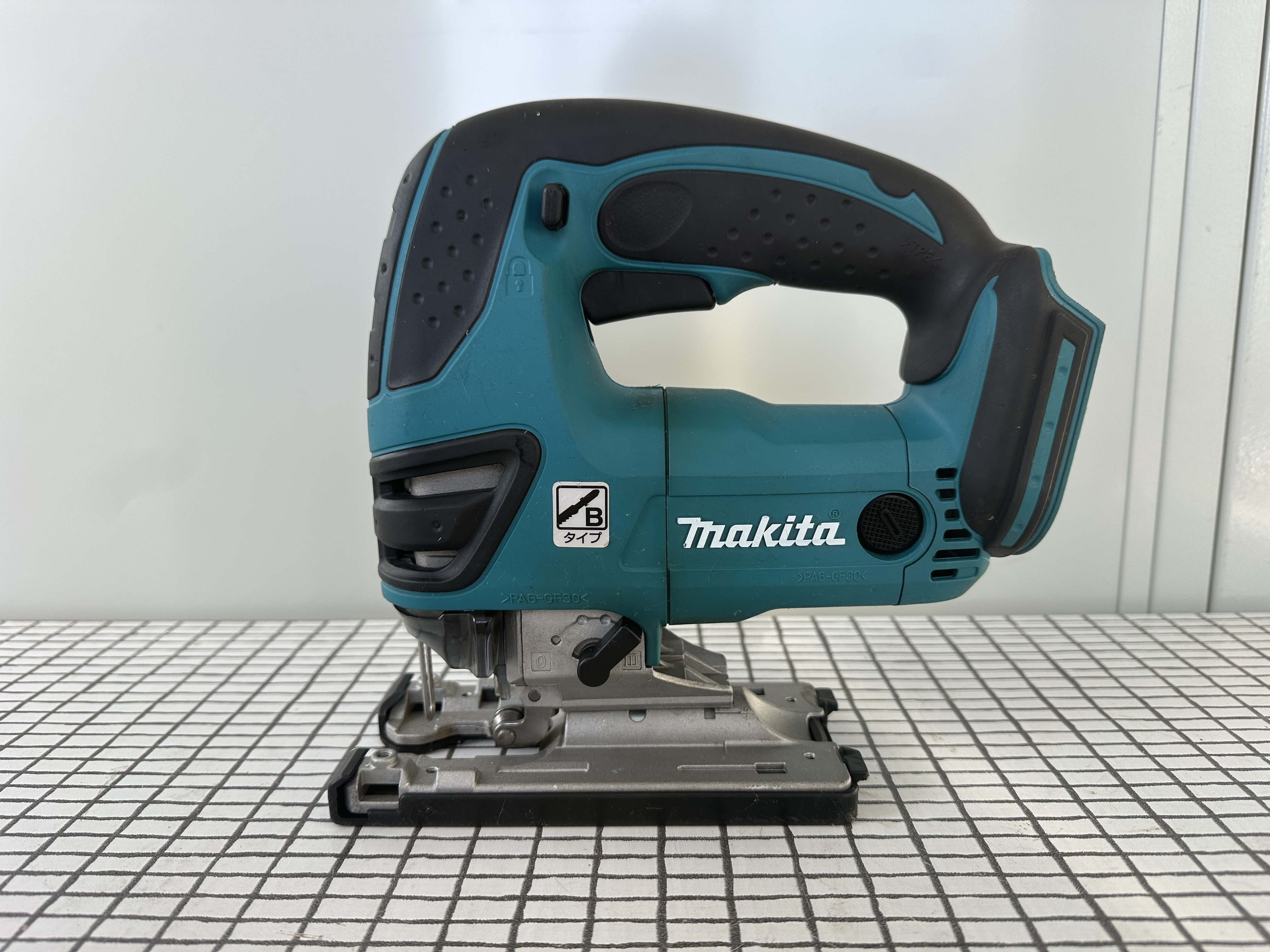 新商品のご案内です。マキタ　ジグソー　JV180D