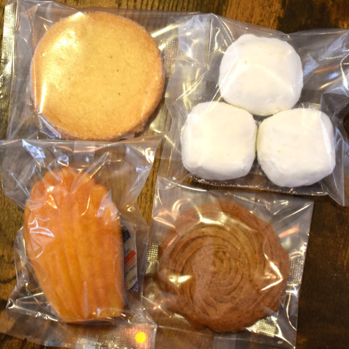 中の商品