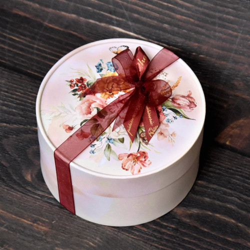 ピンクのパッケージ