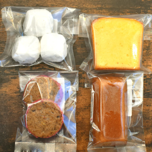 中の商品