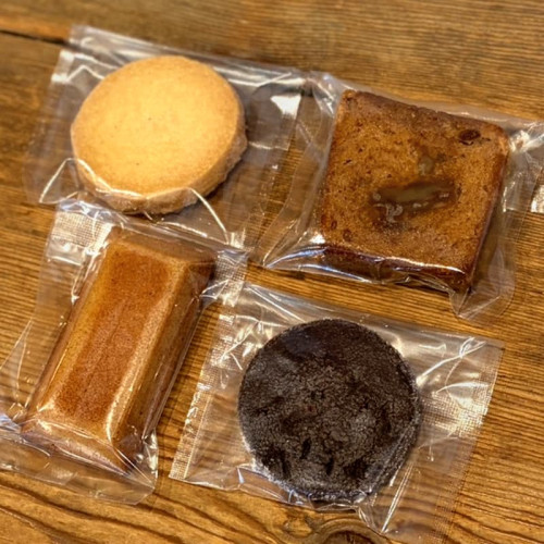 中の商品