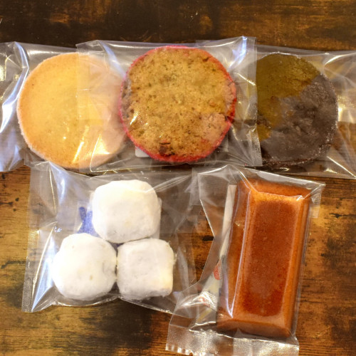中の商品