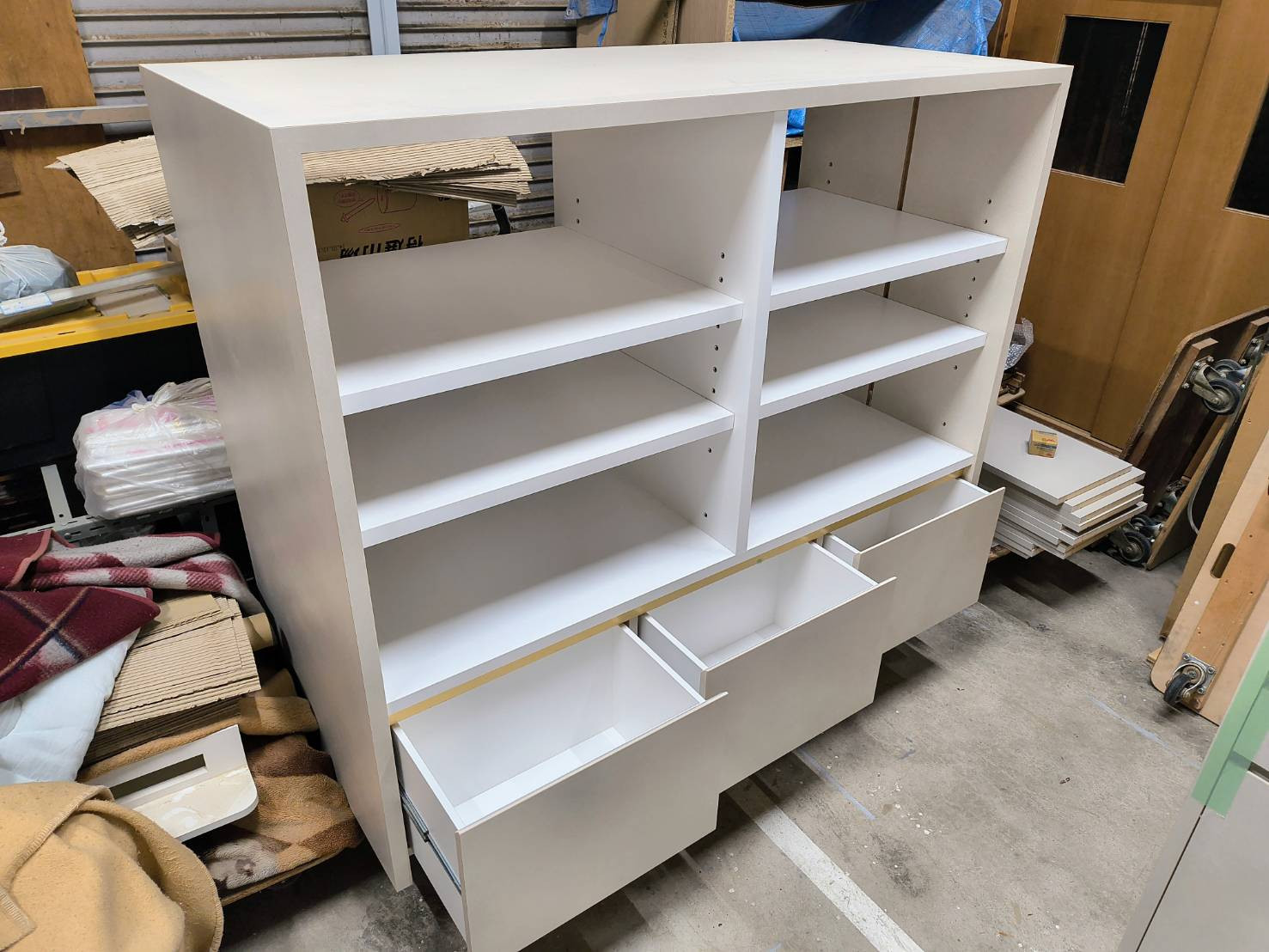 化粧品　中央什器