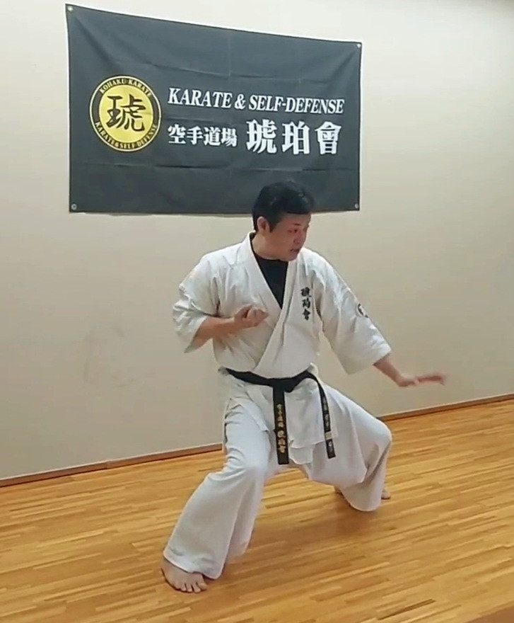 空手道場琥珀會 代表