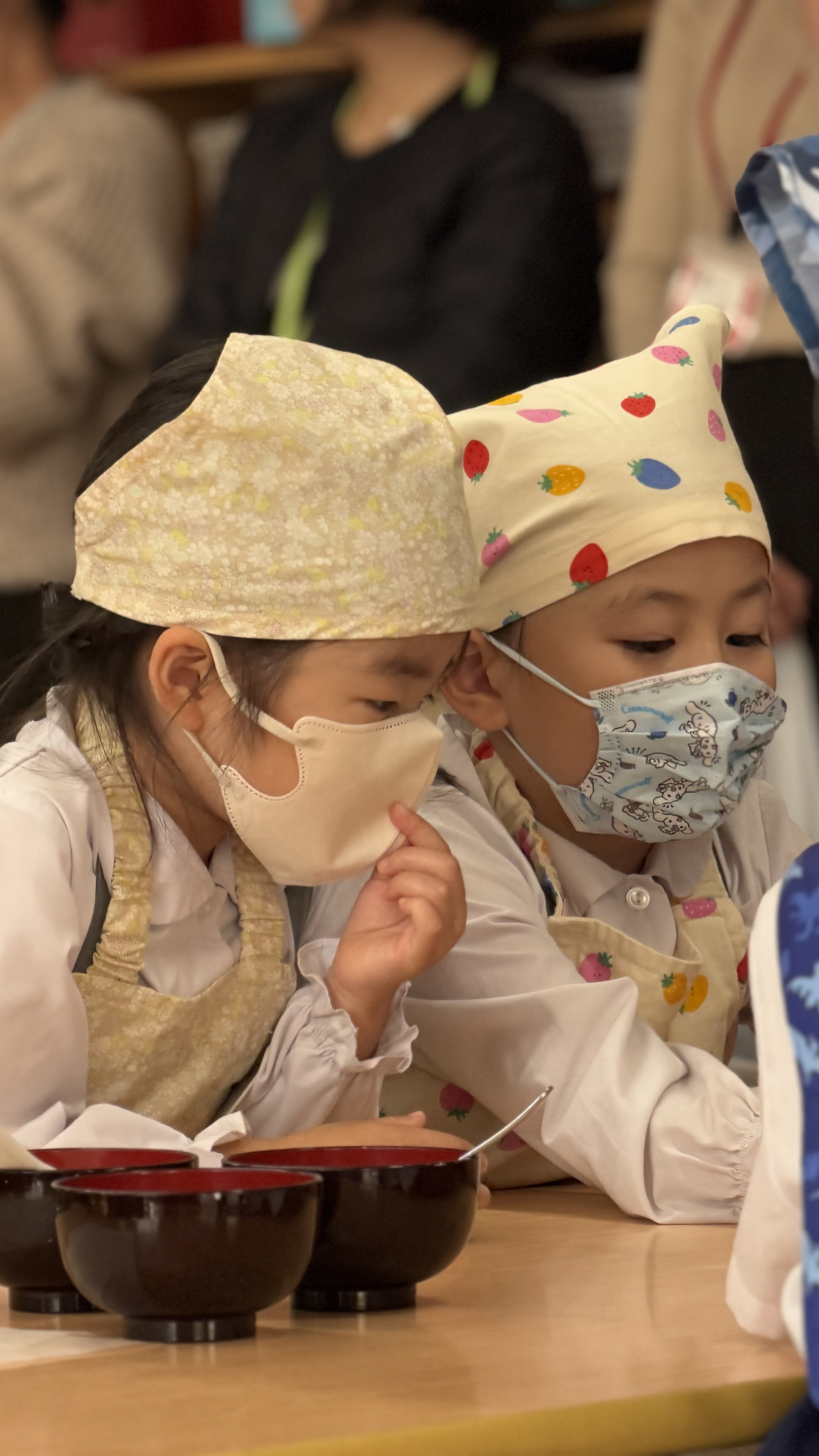 元気に遊べる子　根気よくやりぬく子　素直でおもいやりのある子