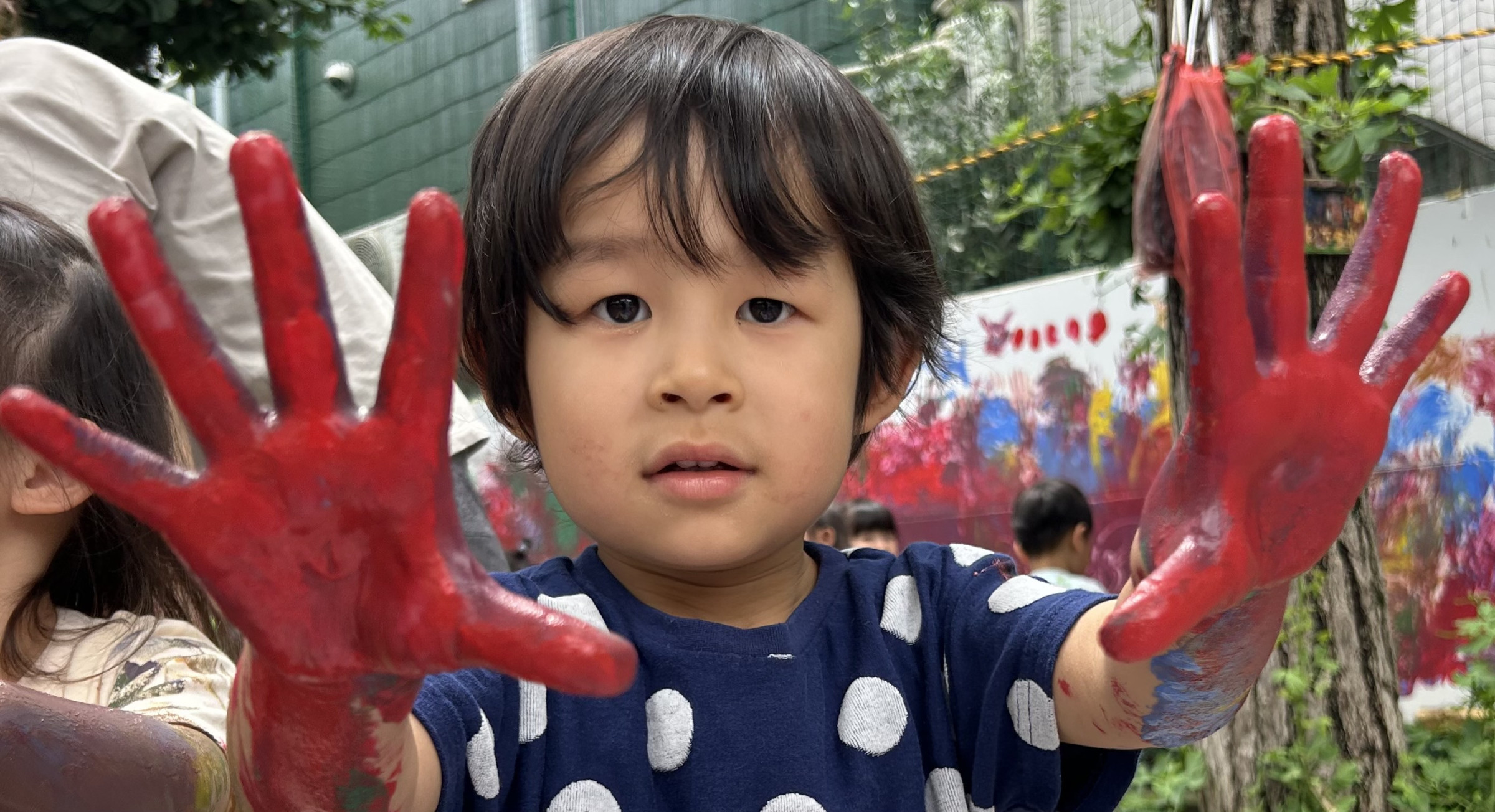 元気に遊べる子　根気よくやりぬく子　素直でおもいやりのある子