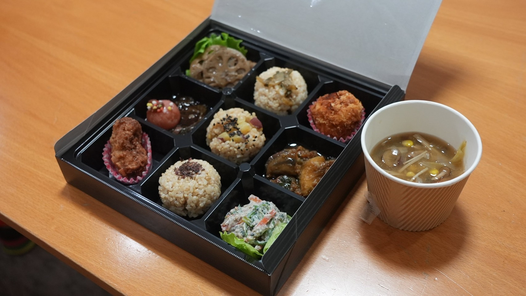  玄米菜食マス弁当｜ Vegan Bento Box