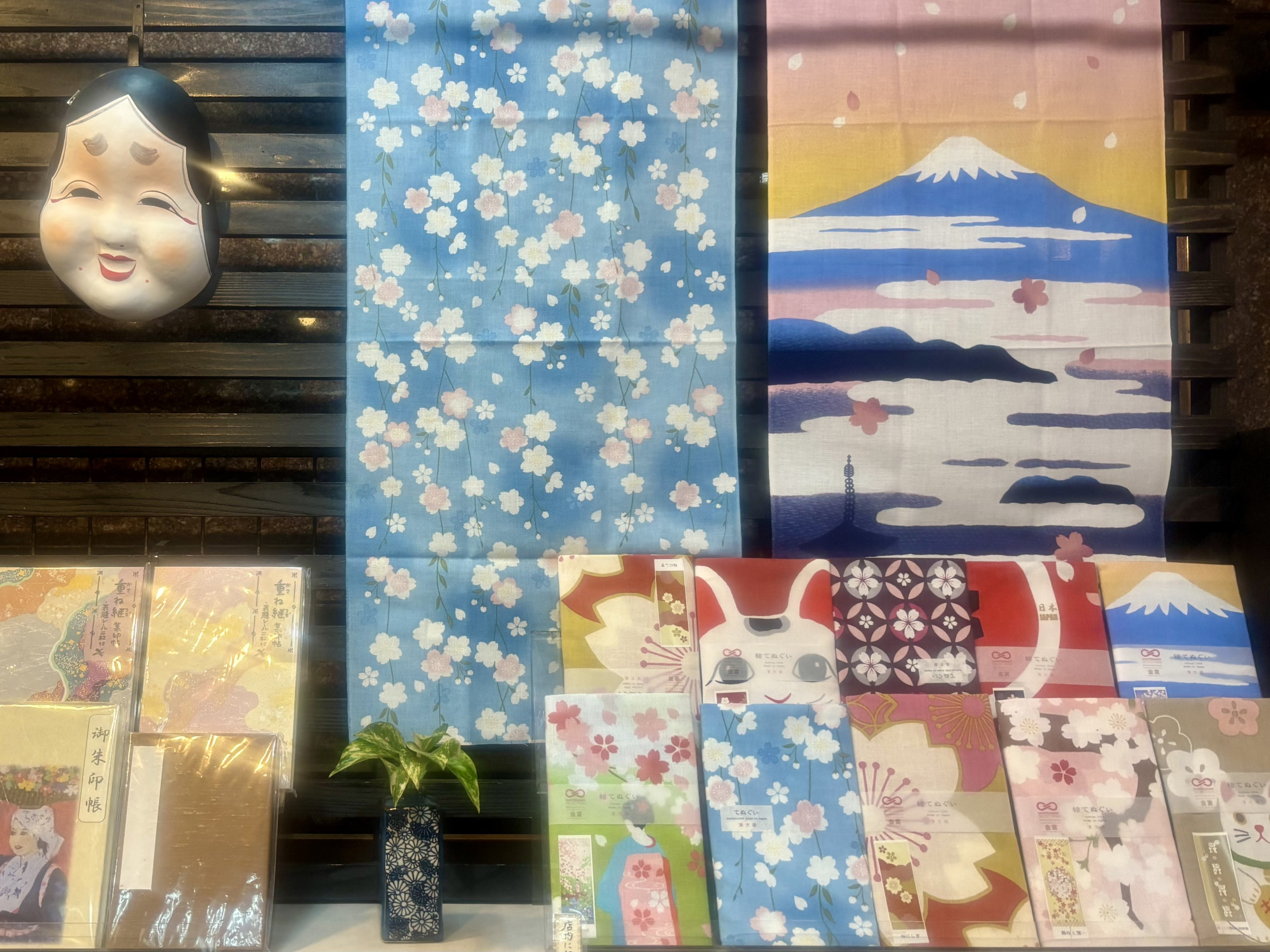 春色の贈りもの、どうぞご相談ください。