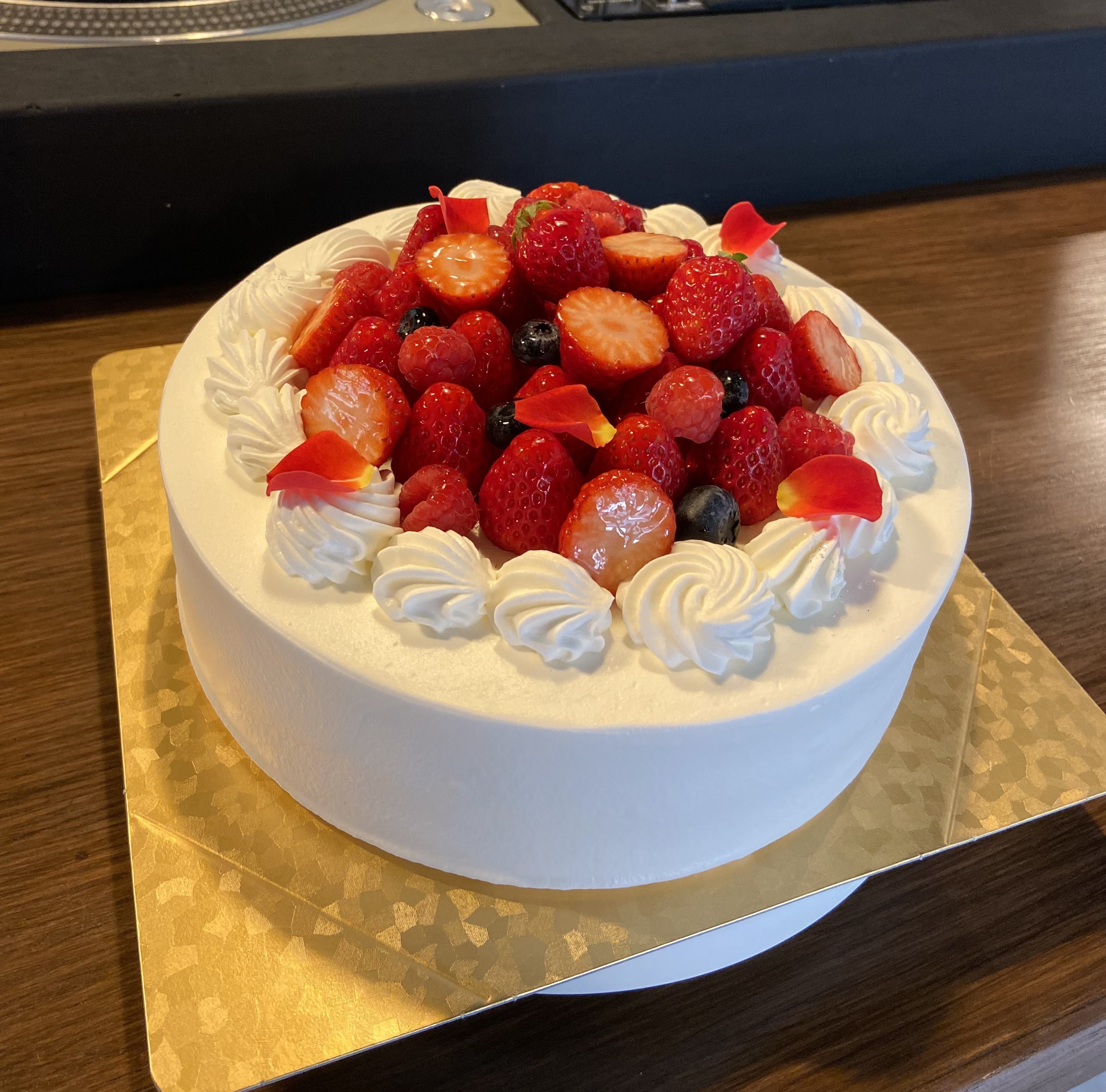 ホールケーキについて - 洋菓子店「bloom」