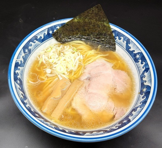 奥深い旨味のきいたあっさり醤油ラーメン