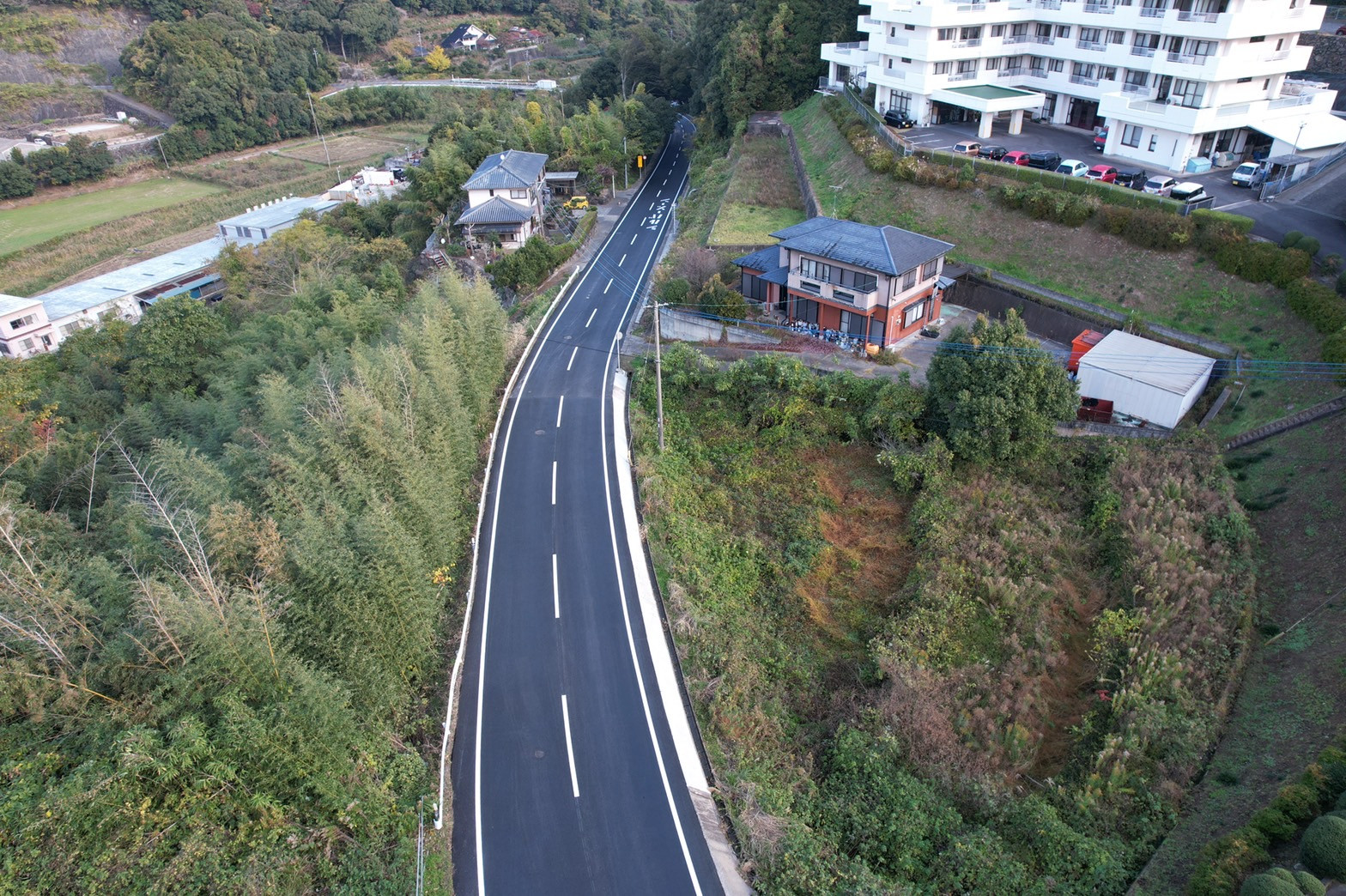 広域農道多良岳西部線(上諏訪町工区ほか)舗装補修工事.jpg