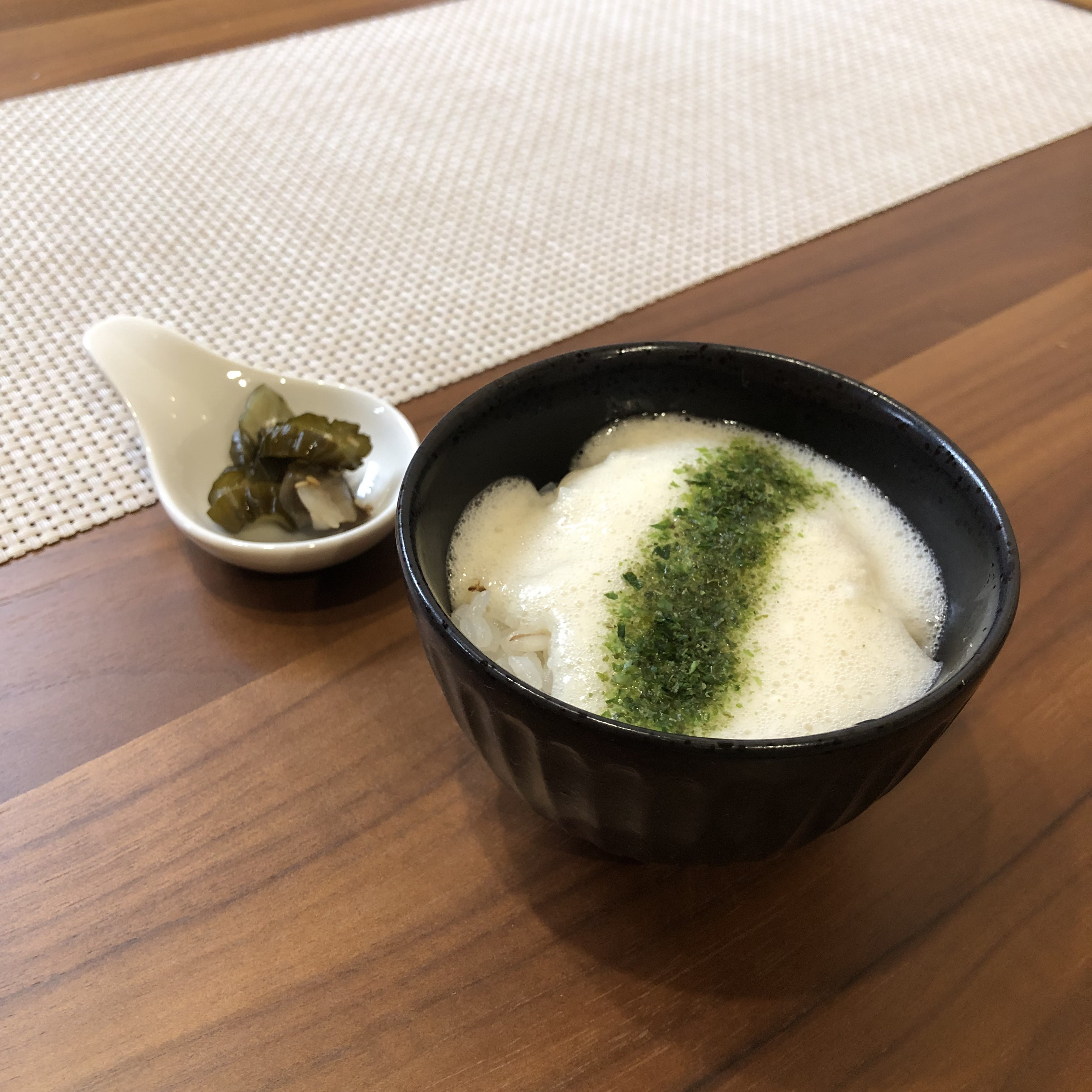 麦飯とろろ丼