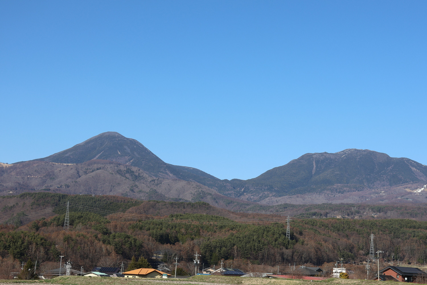 蓼科の山々　by H.Kobayashi