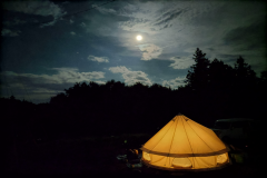 キャンプ風景（夜）.png