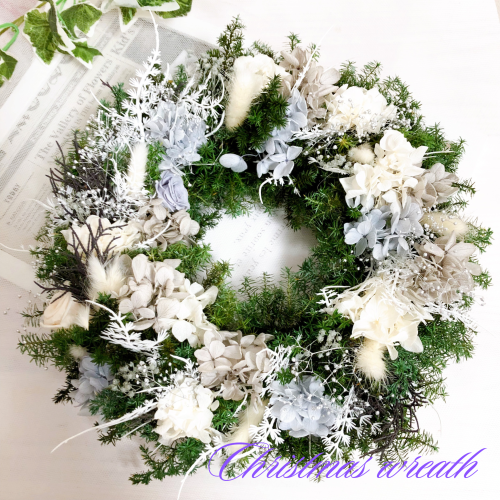 Christmas wreath.png