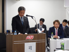 20：議案説明　奥島理事　DSC03436 - コピー.JPG